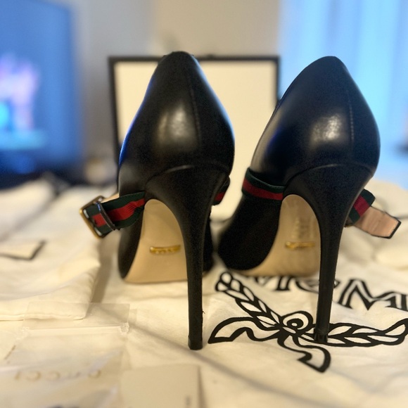 Classic Gucci Pumps Like New - Picture 2 of 4